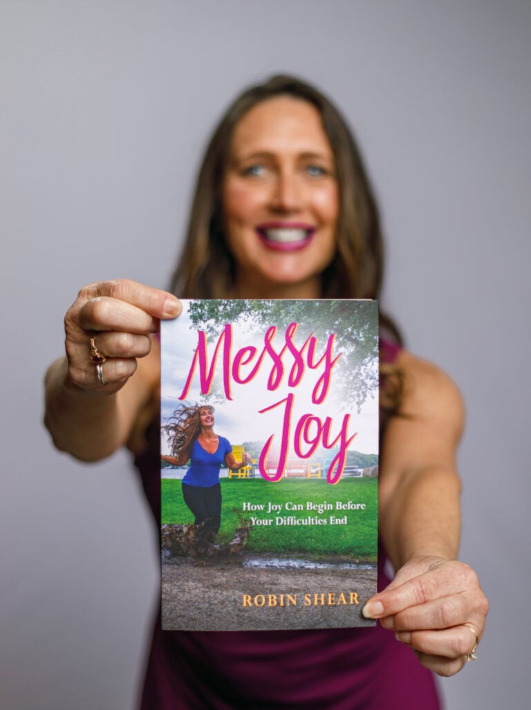Robin Shear, Messy Joy